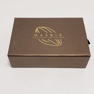 좋은 가격 금 색깔 안 홀더를 가진 주문을 받아서 만들어진 절묘한 초콜렛 수송용 포장 상자 온라인으로